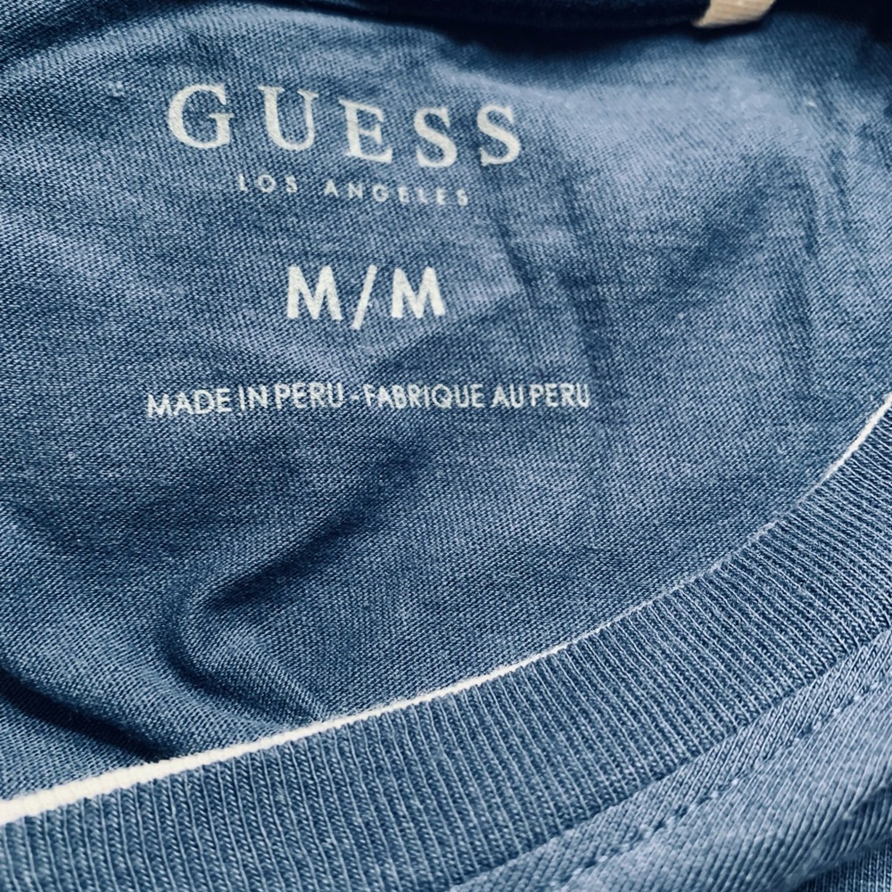 Guess Men's Deep Blue Short Sleeve Tee - Picture 4 of 4